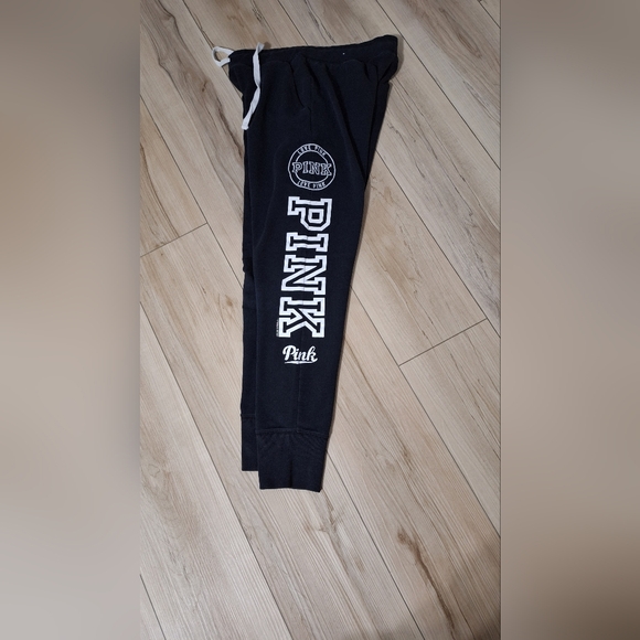 Victoria Secret Pink Jogger - Picture 1 of 6